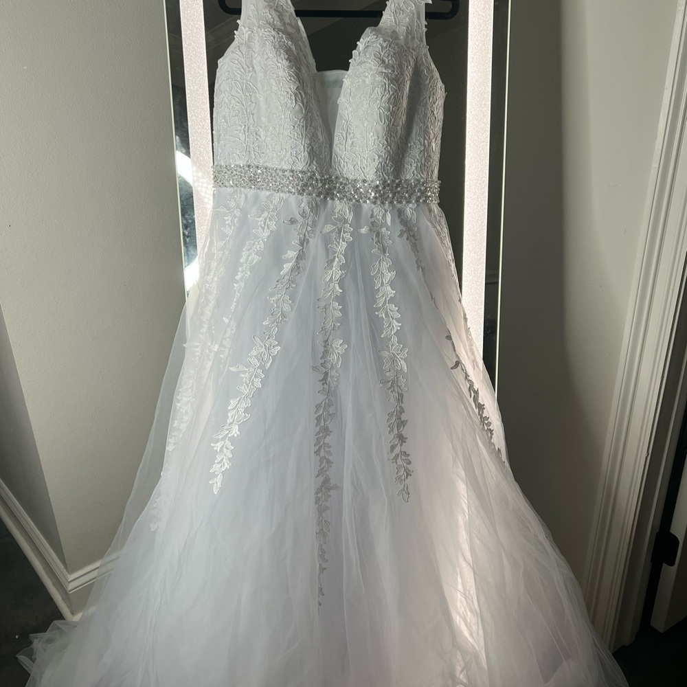 Wedding dress
